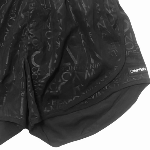Calvin Klein Performance L black logo print 3” 2-pocket athletic running shorts - Picture 8 of 16
